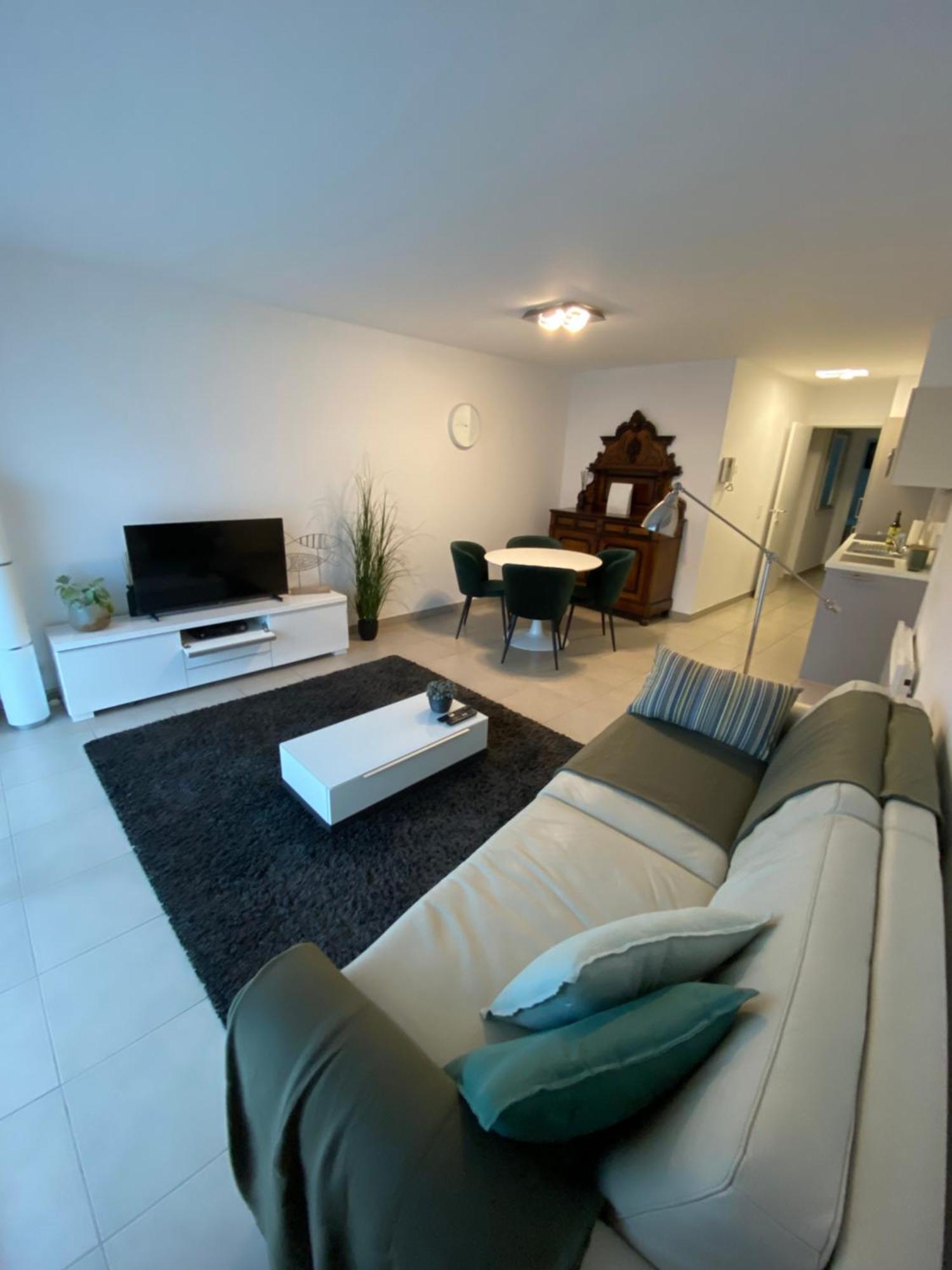 Gezellig Modern Appartement Met Optie Garagebox En In De Buurt Van Strand, Winkels En Restaurants Ostende Kültér fotó