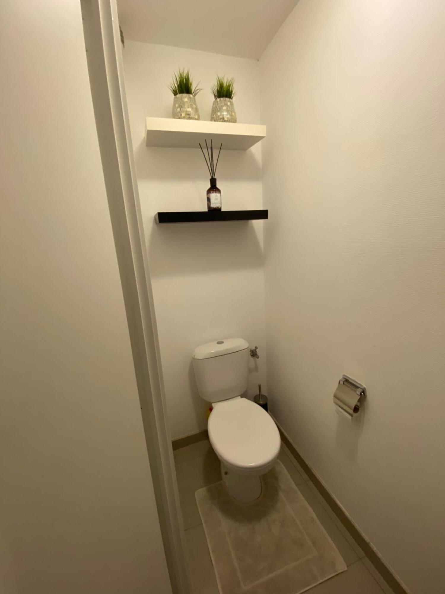 Gezellig Modern Appartement Met Optie Garagebox En In De Buurt Van Strand, Winkels En Restaurants Ostende Kültér fotó